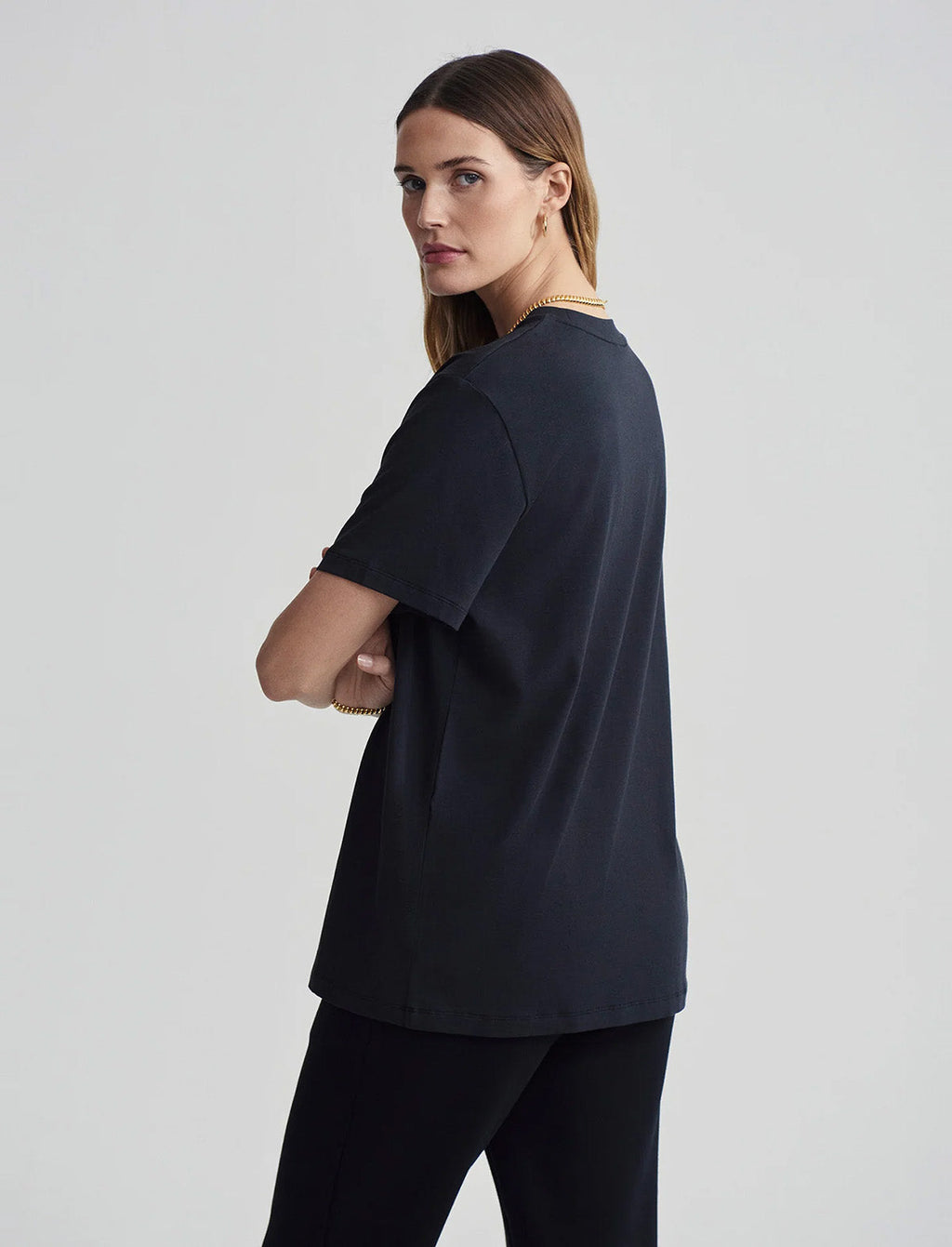 VARLEY Leighton Boyfriend Tee in Black