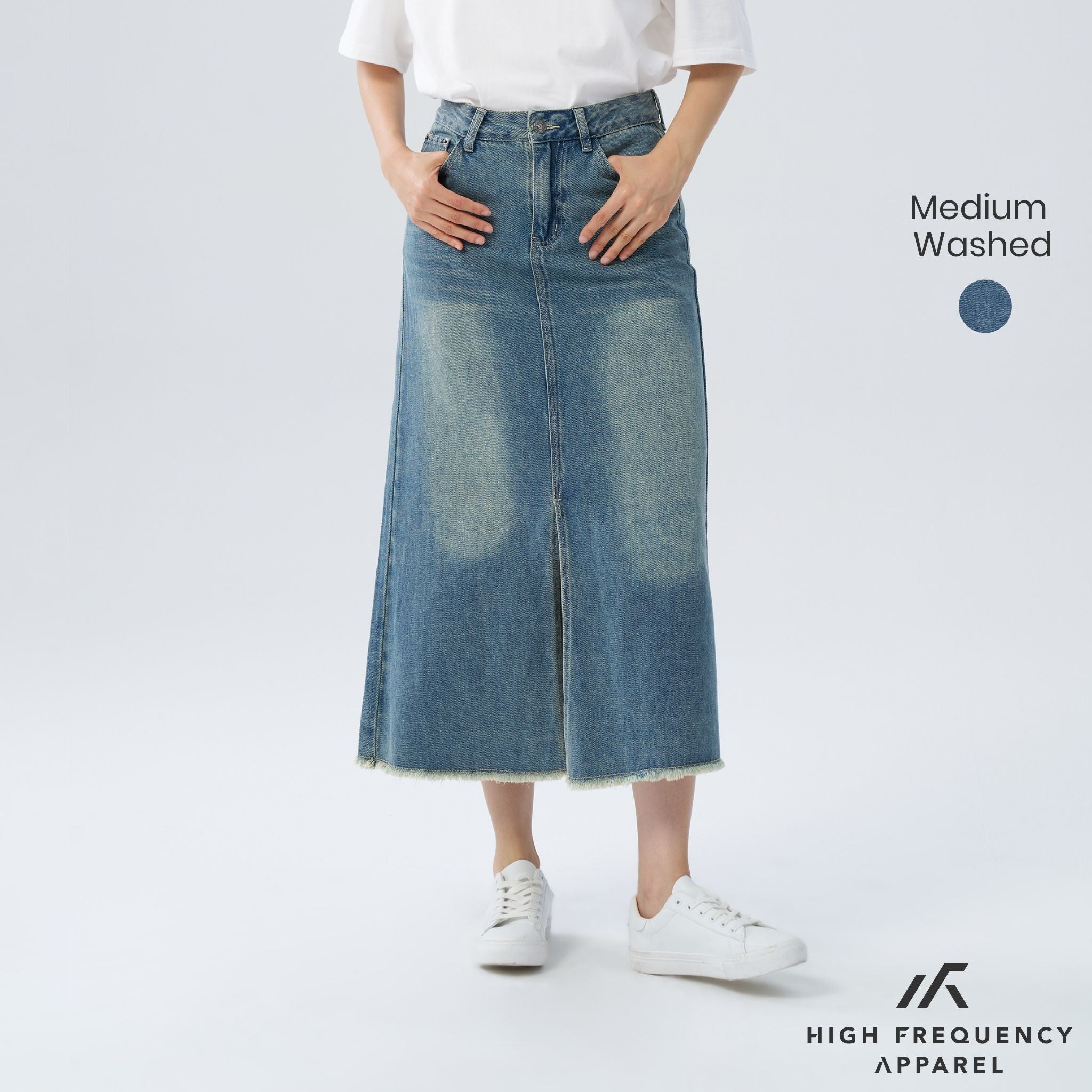 Frayed Mid-Waisted Maxi Denim Skirt With Front Slit