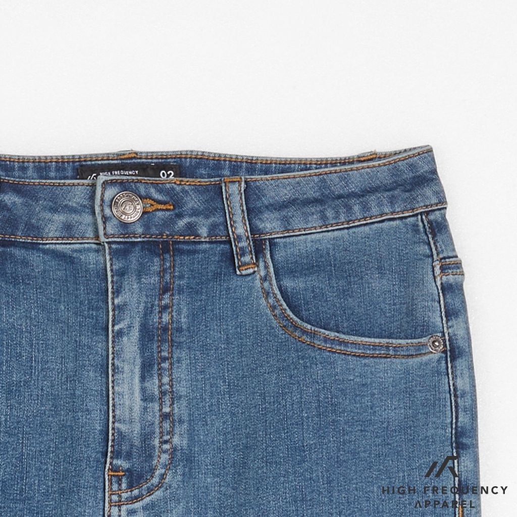 Mid Waisted Straight Cut Stretch Denim Jeans